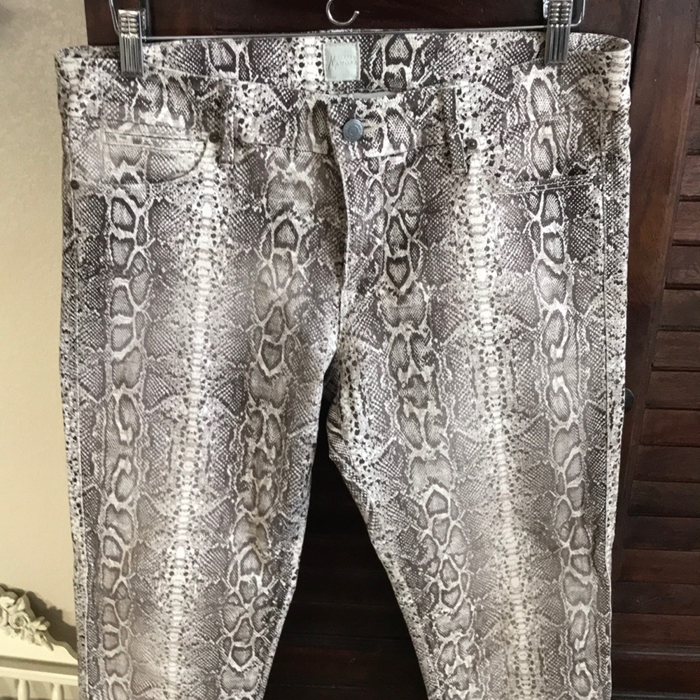 Stretch snake skin jeans
